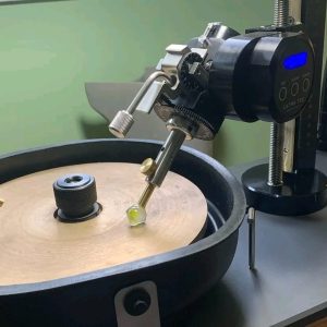 Alternative view of Ultratec V5 digital faceting machine